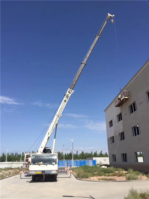 昌平区“轻装强干”—— 吊车的 “轻量化臂架” 技术